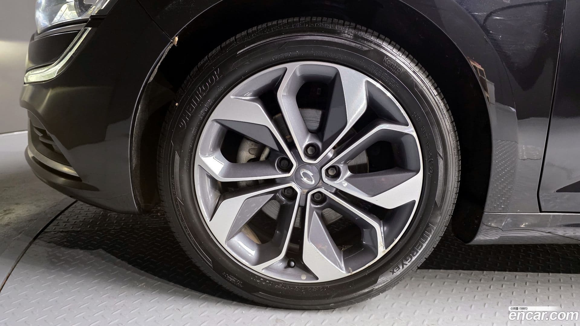 Main__Slider__Photo:SM6 Renault Korea 2018.2-4