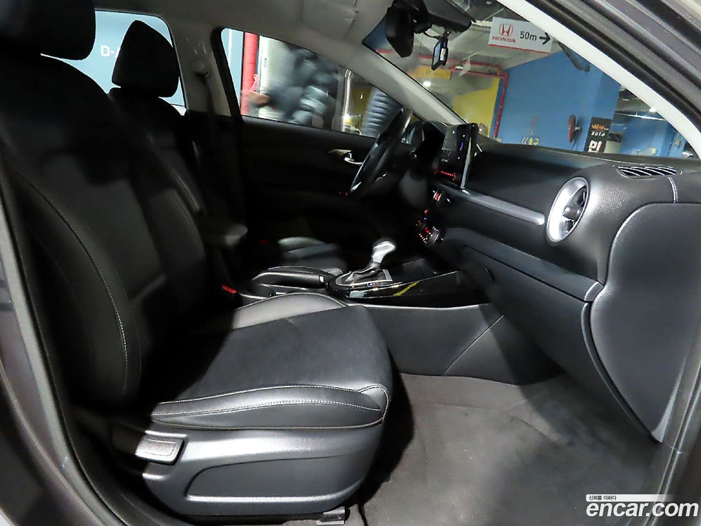 Main__Slider__Photo:K3 Kia 2024.1-11