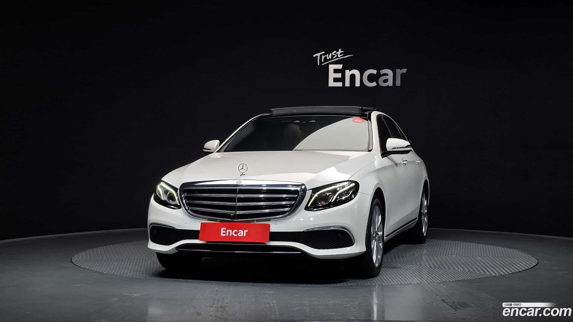 E-Class Mercedes-Benz 2017.0-OUTER-003