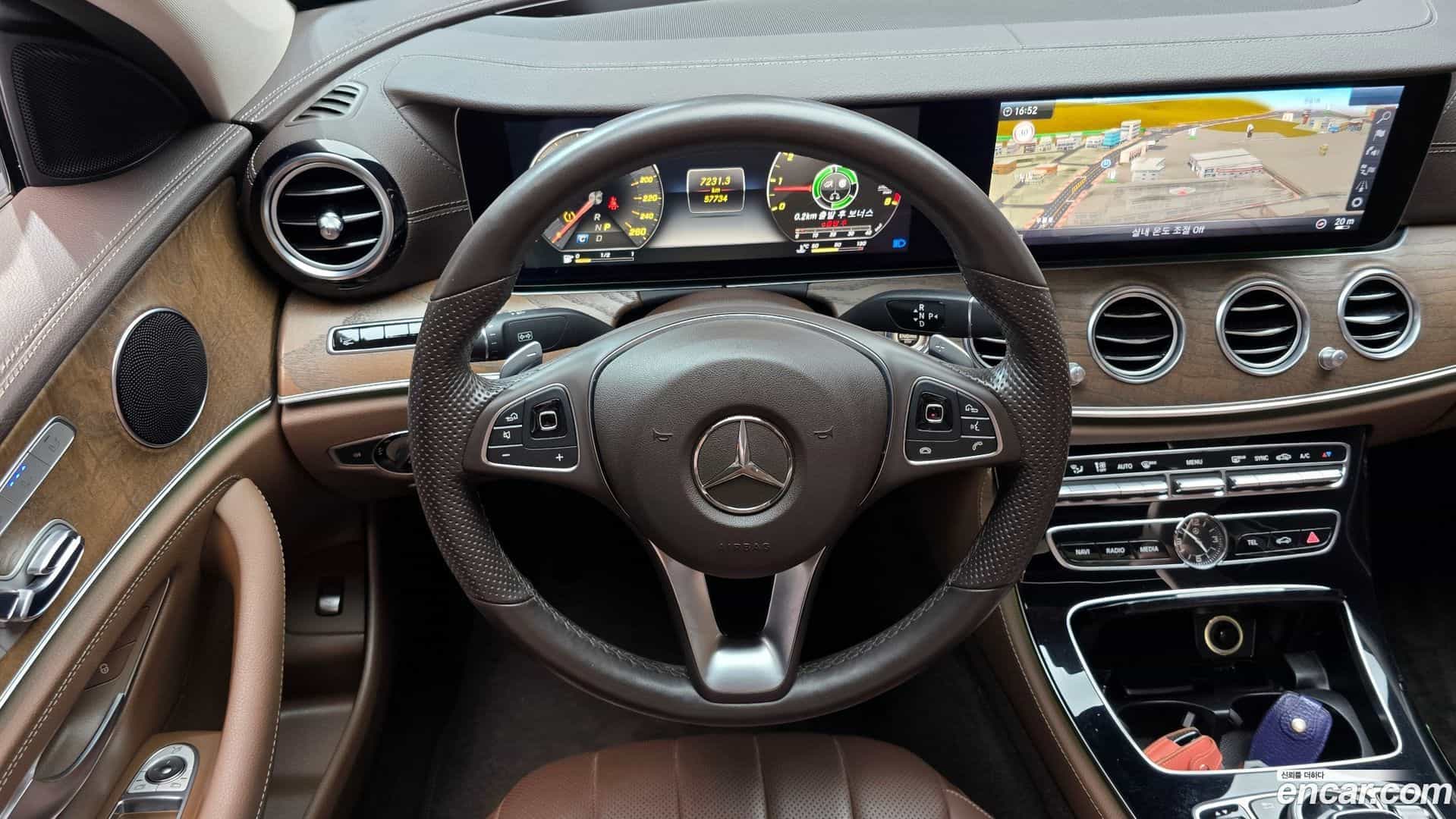 E-Class Mercedes-Benz 2017.0-OPTION-018