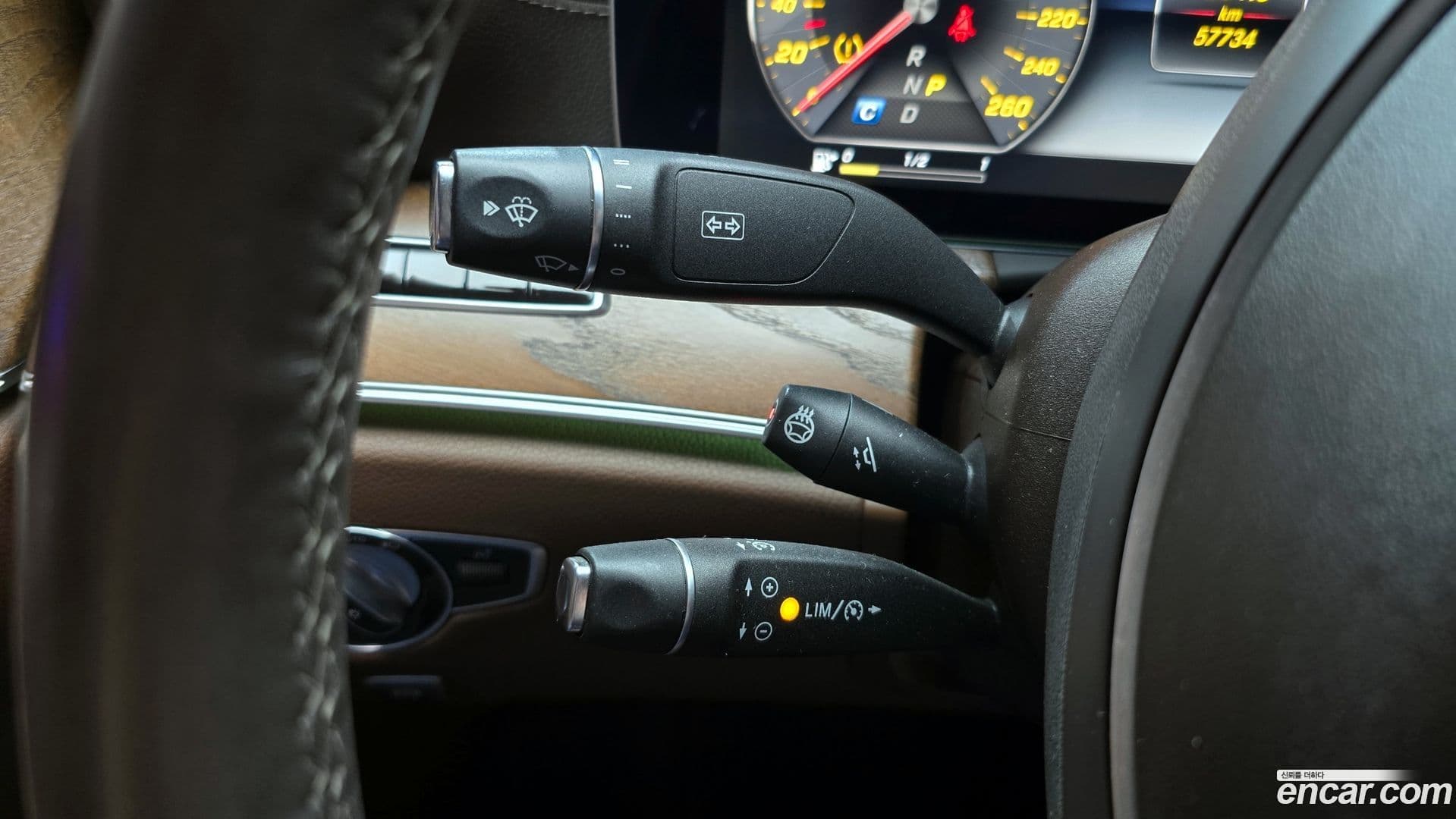 Main__Slider__Photo:E-Class Mercedes-Benz 2017.0-19