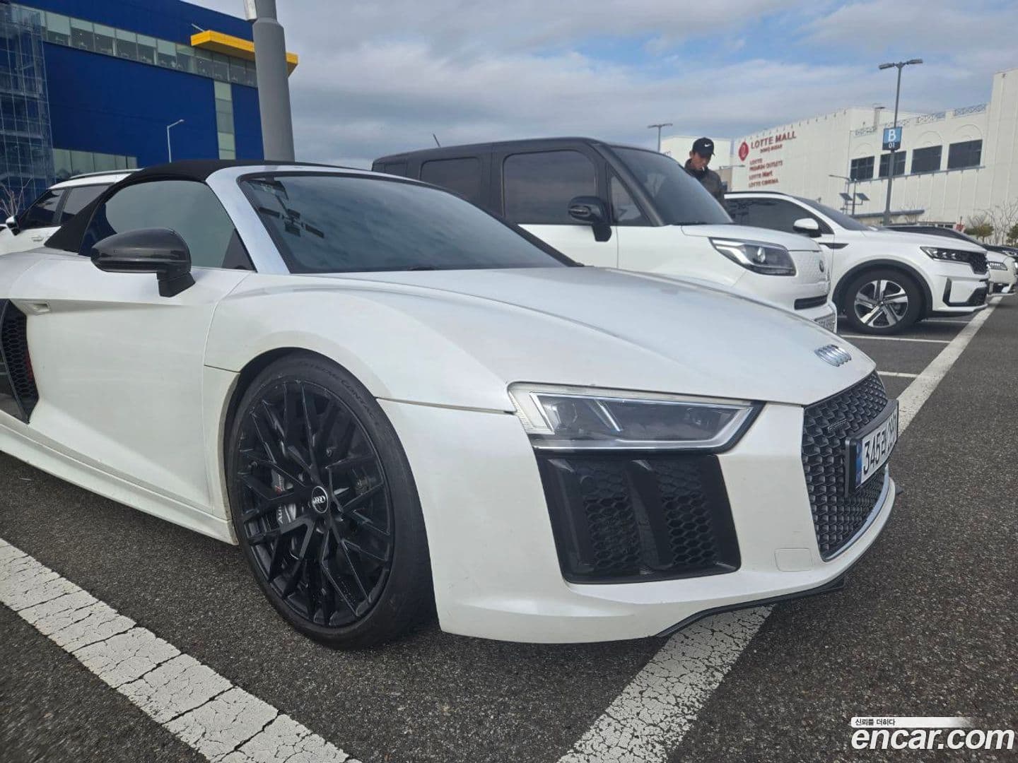 Main__Slider__Photo:R8 Audi 2017.11-2