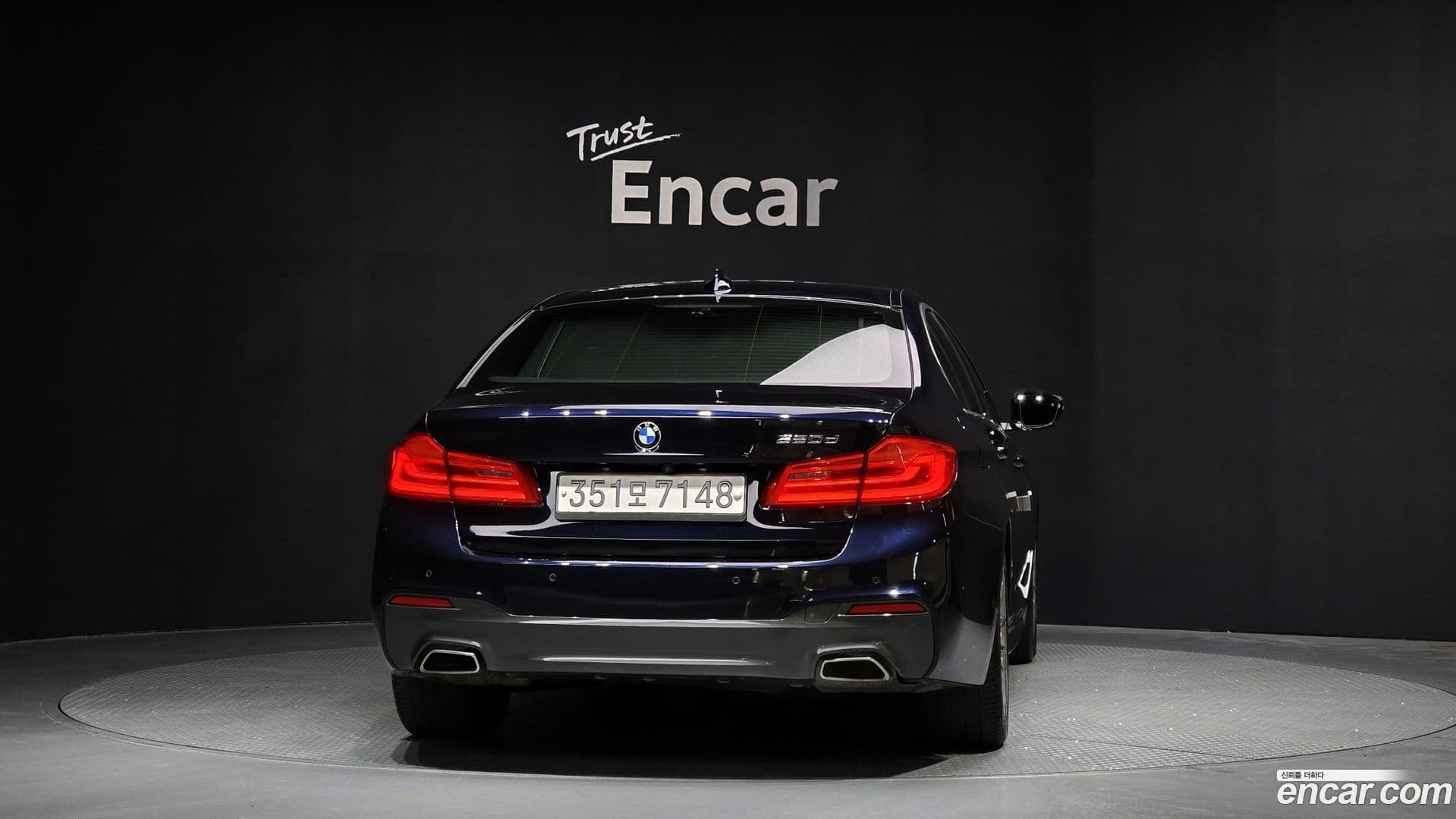 Main__Slider__Photo:5-Series BMW 2019.4-3