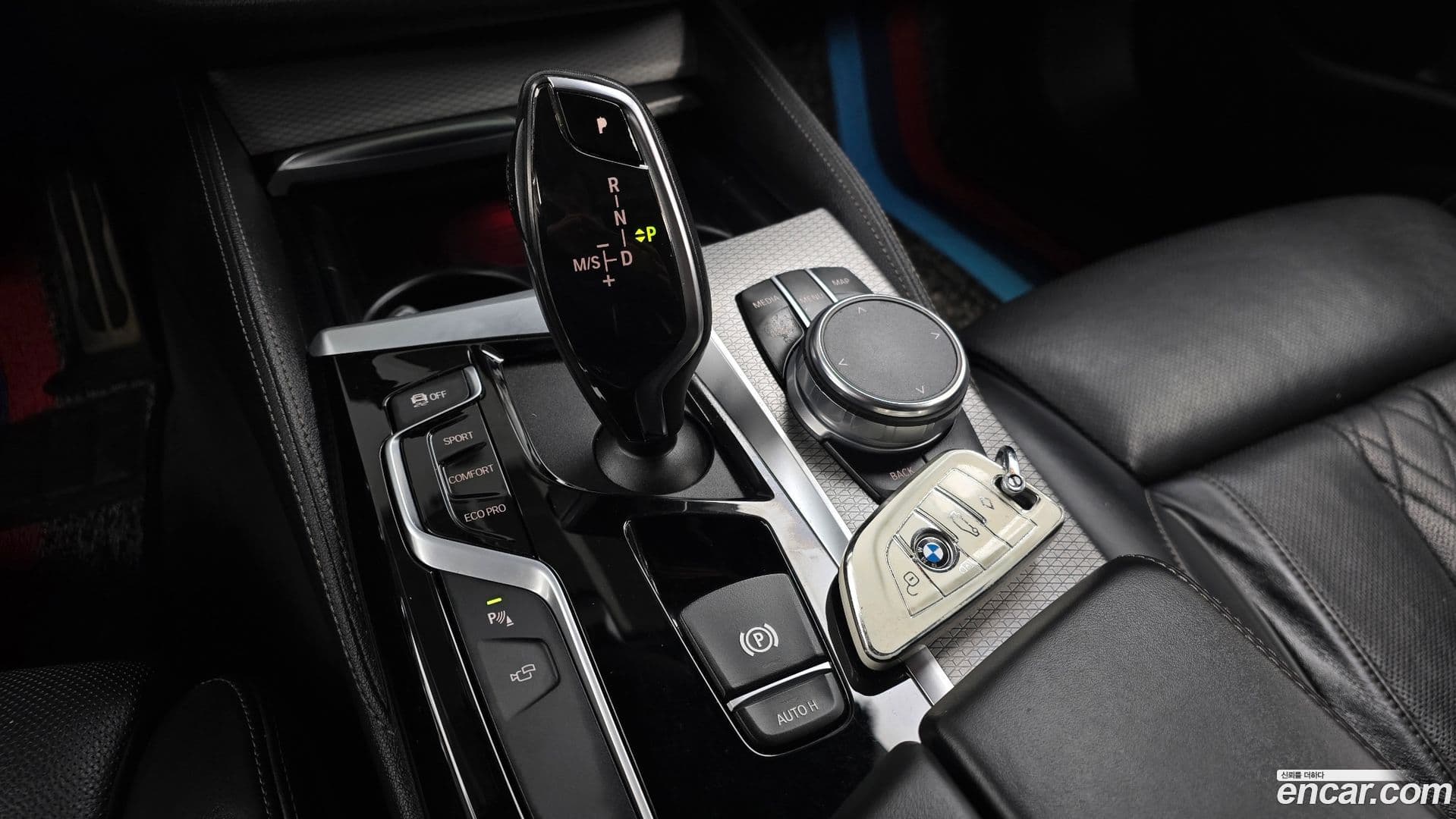 Main__Slider__Photo:5-Series BMW 2019.4-8