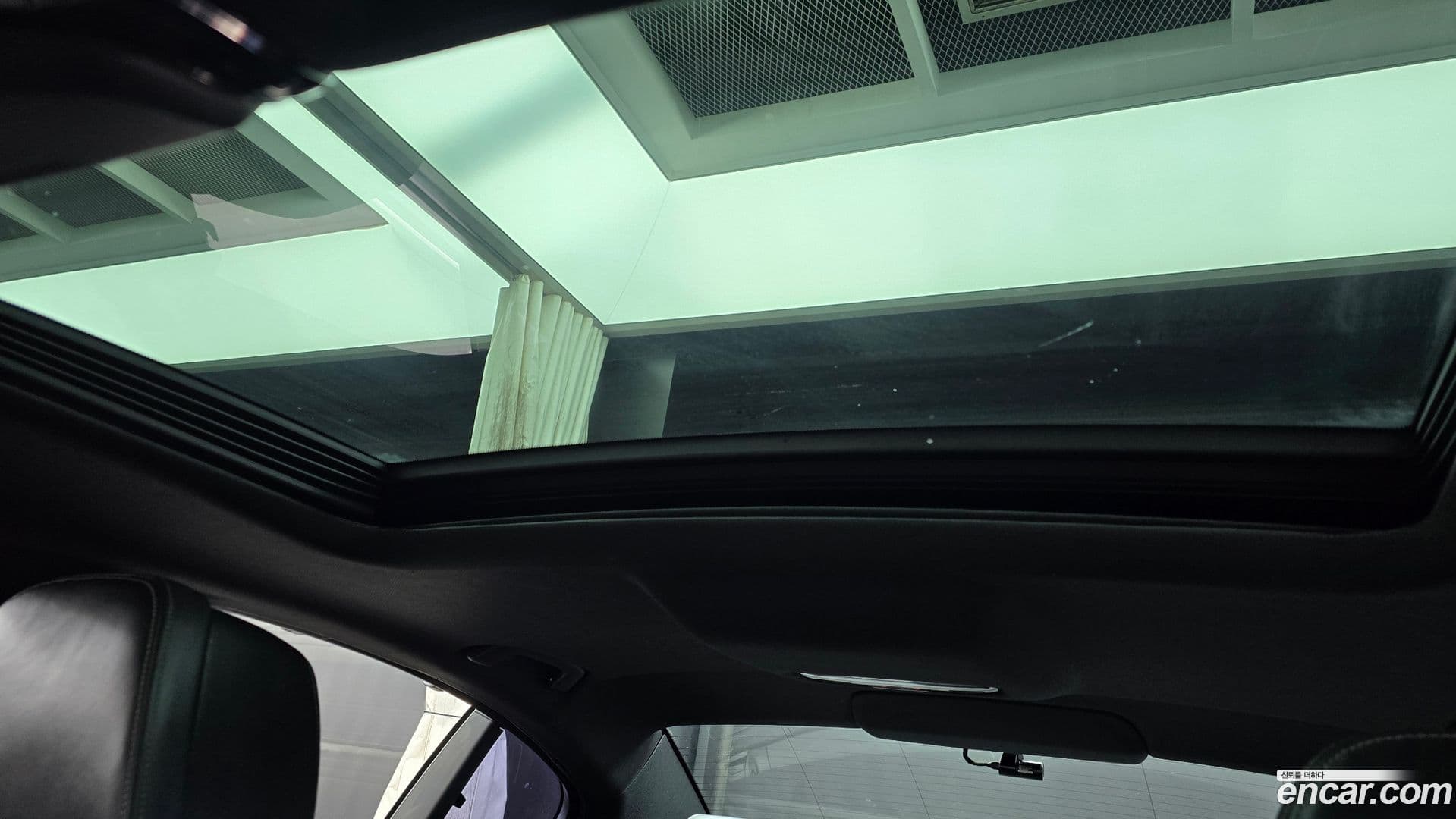 Main__Slider__Photo:5-Series BMW 2019.4-17