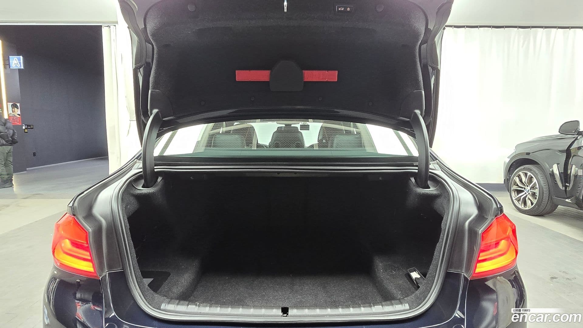 Main__Slider__Photo:5-Series BMW 2019.4-19