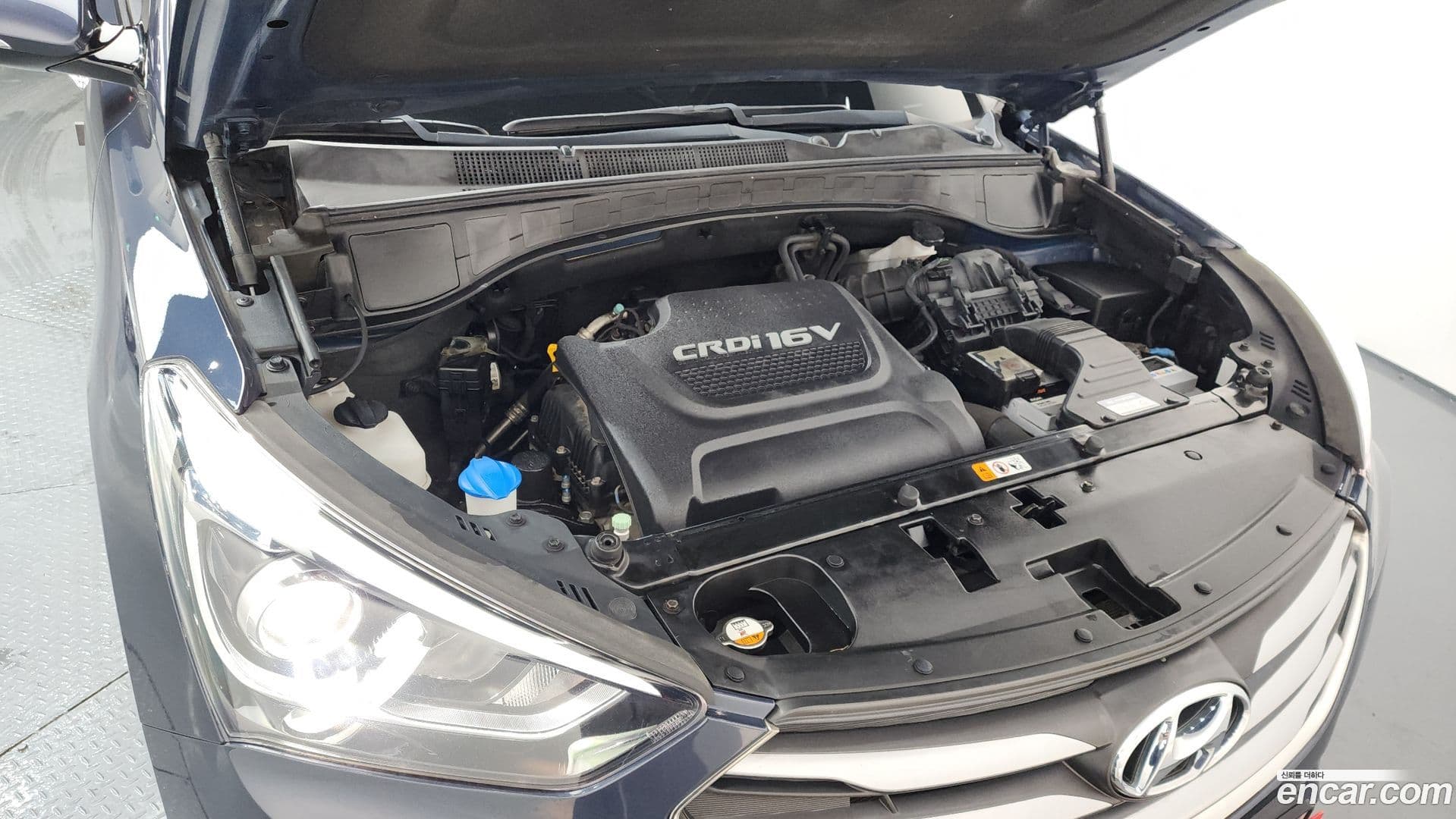 Main__Slider__Photo:Santafe Hyundai 2017.1-5