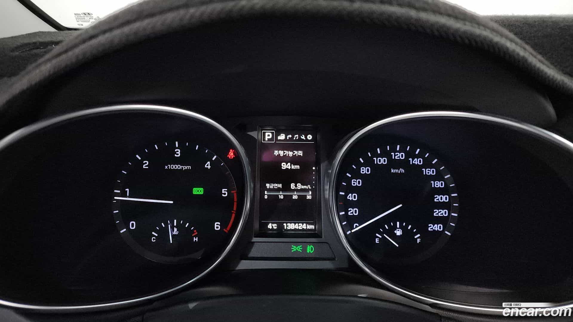 Santafe Hyundai 2017.1-INNER-008