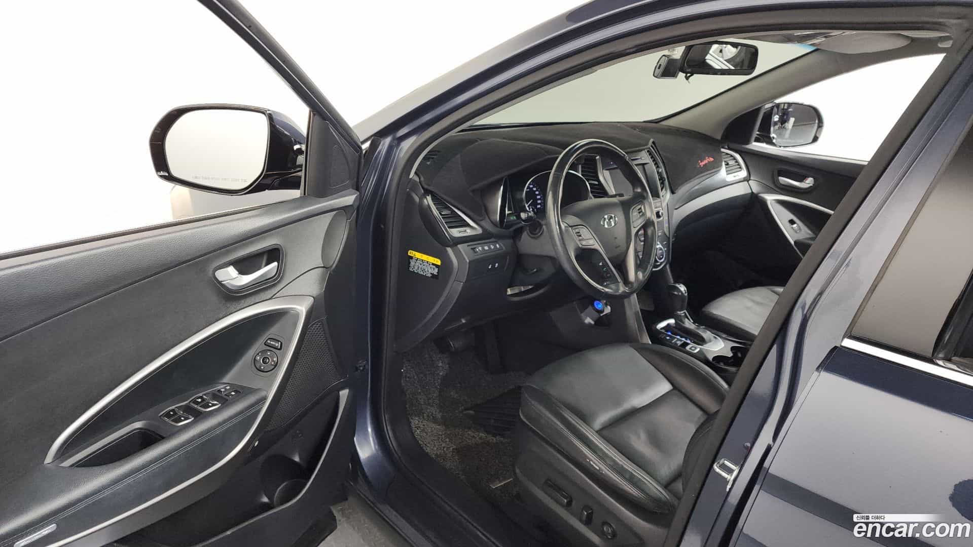 Santafe Hyundai 2017.1-INNER-010