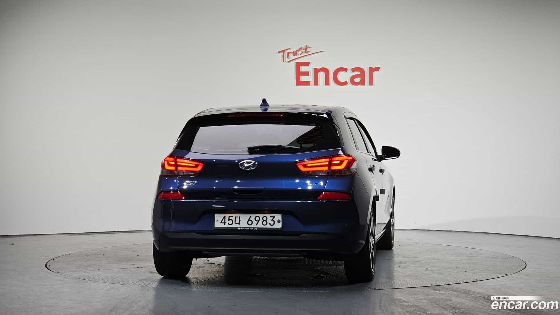 i30 Hyundai 2018.10-OUTER-004