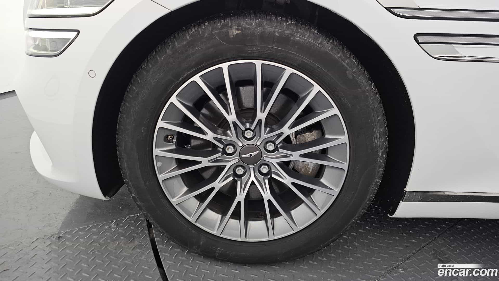 G80 Genesis 2022.8-OUTER-005