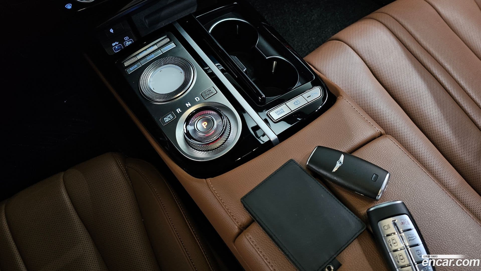 Main__Slider__Photo:G80 Genesis 2022.8-8