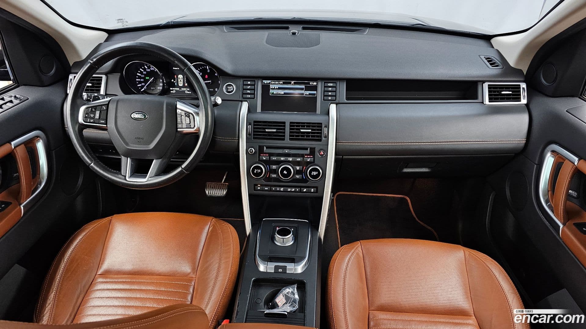 Main__Slider__Photo:Discovery Sport Land Rover 2015.6-6