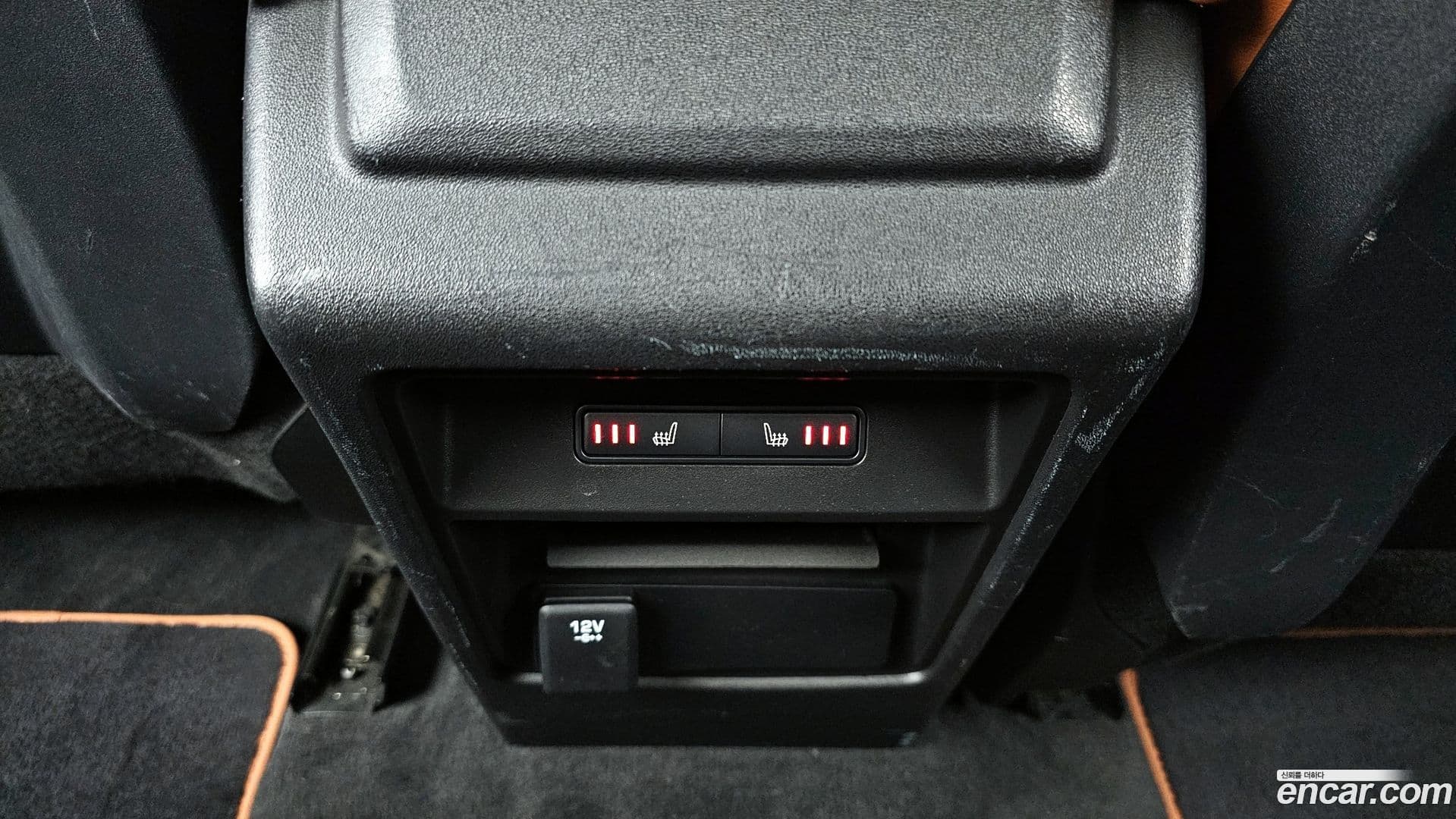 Main__Slider__Photo:Discovery Sport Land Rover 2015.6-17