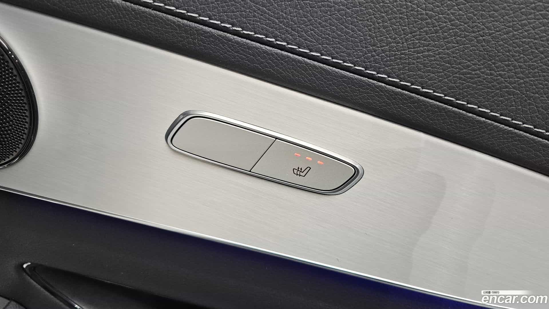 GLC-Class Mercedes-Benz 2022.7-OPTION-022