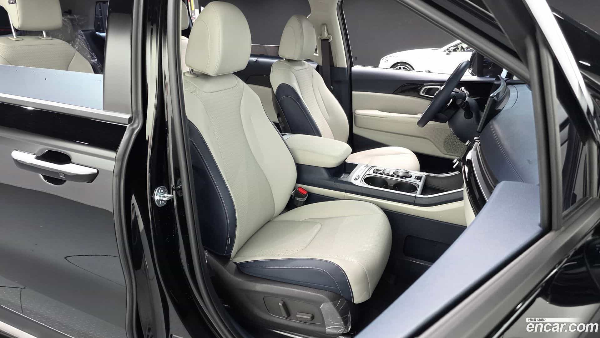 Canival Kia 2025.4-INNER-010