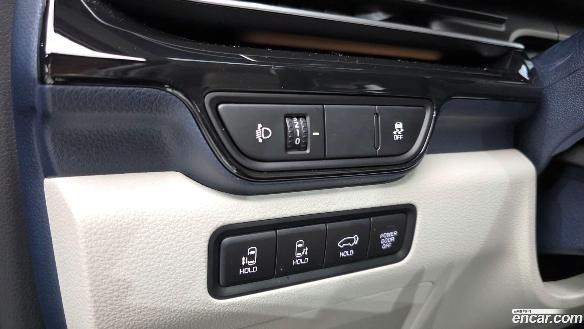 Main__Slider__Photo:Canival Kia 2025.4-15