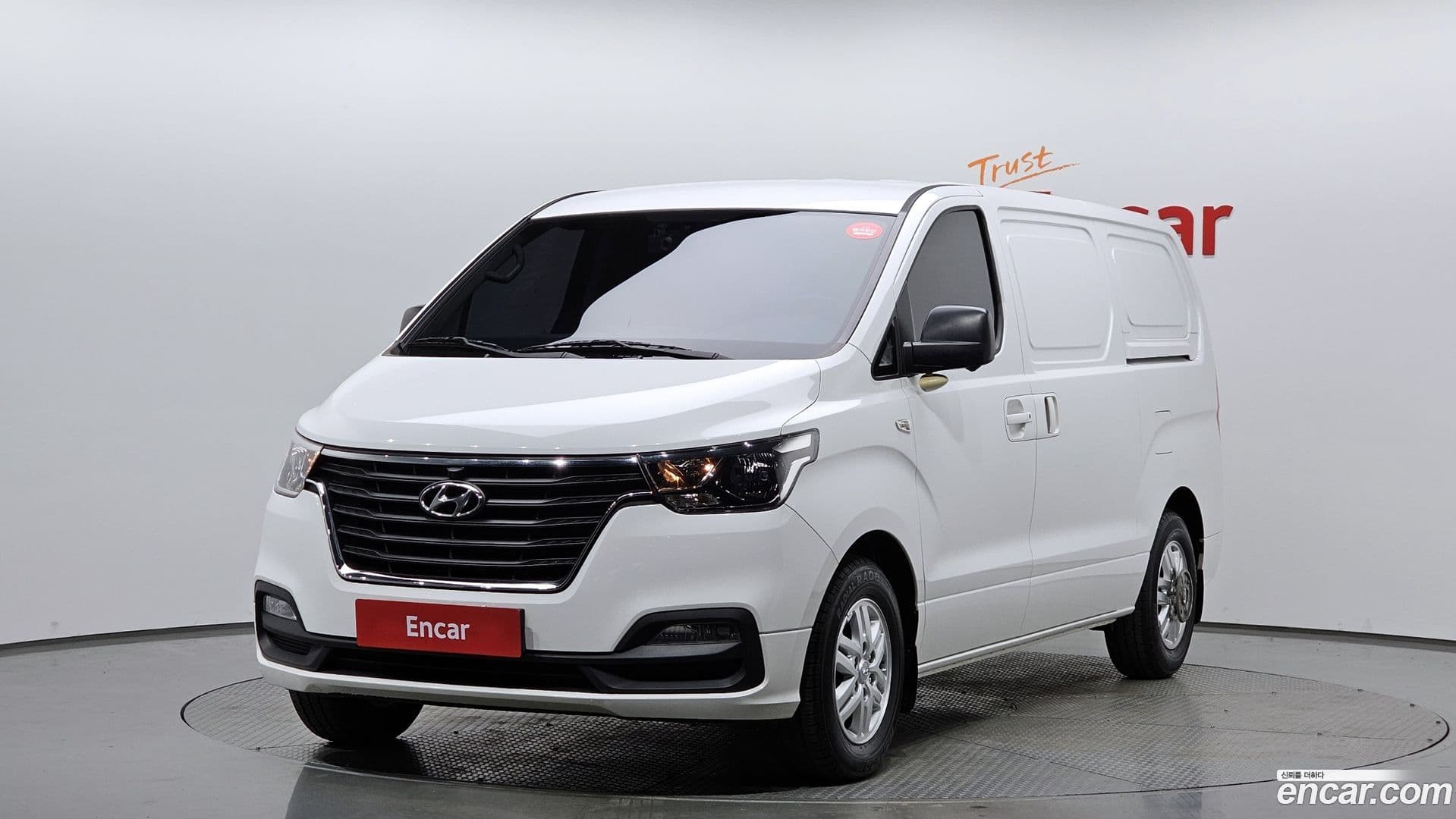 Main__Slider__Photo:Starex Hyundai 2018.7-0