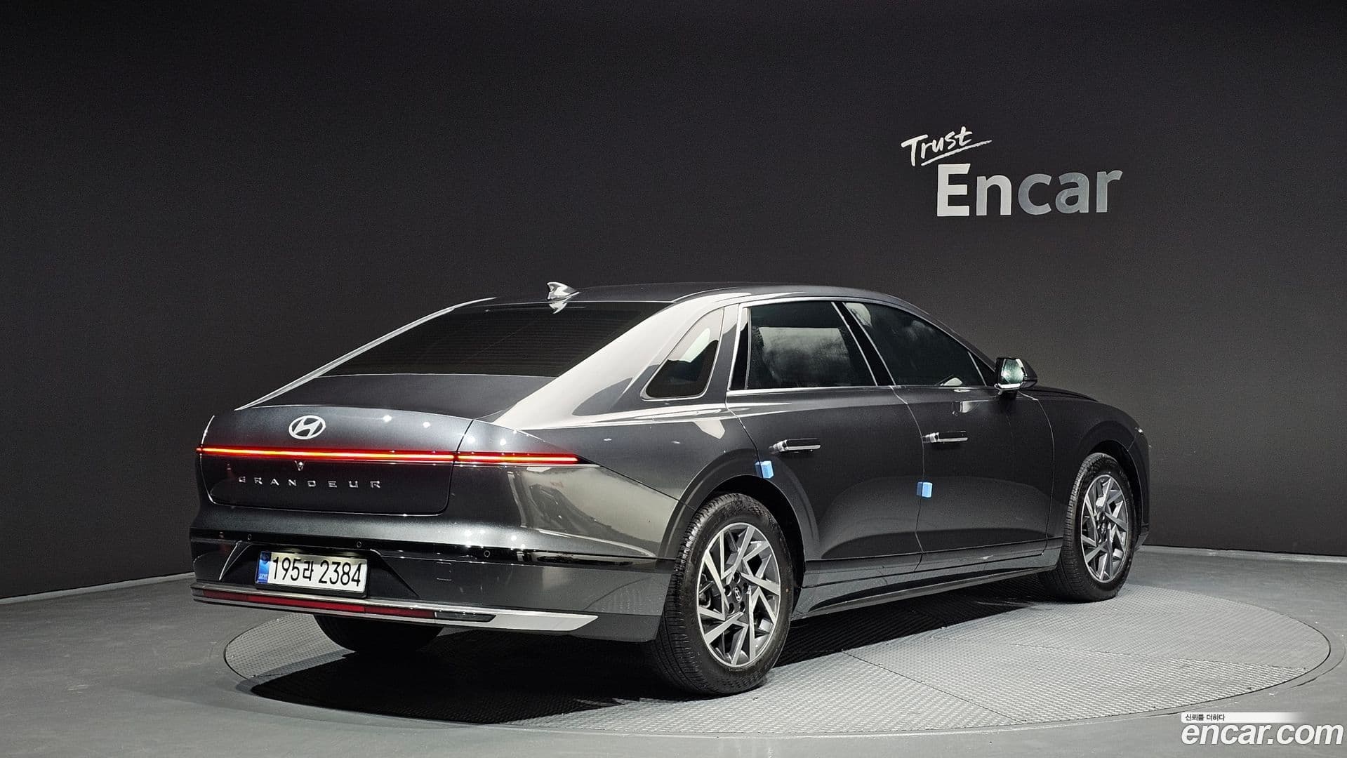 Main__Slider__Photo:Grandeur Hyundai 2024.7-1