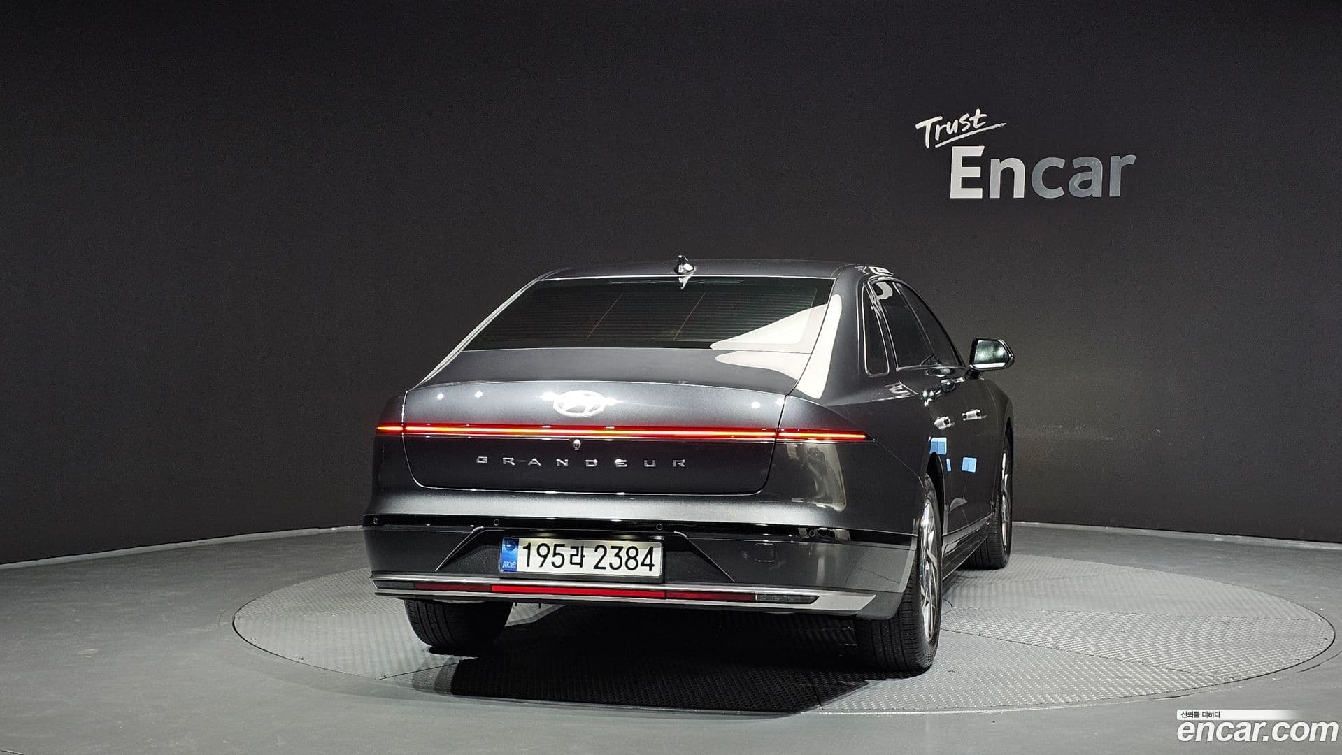 Main__Slider__Photo:Grandeur Hyundai 2024.7-3