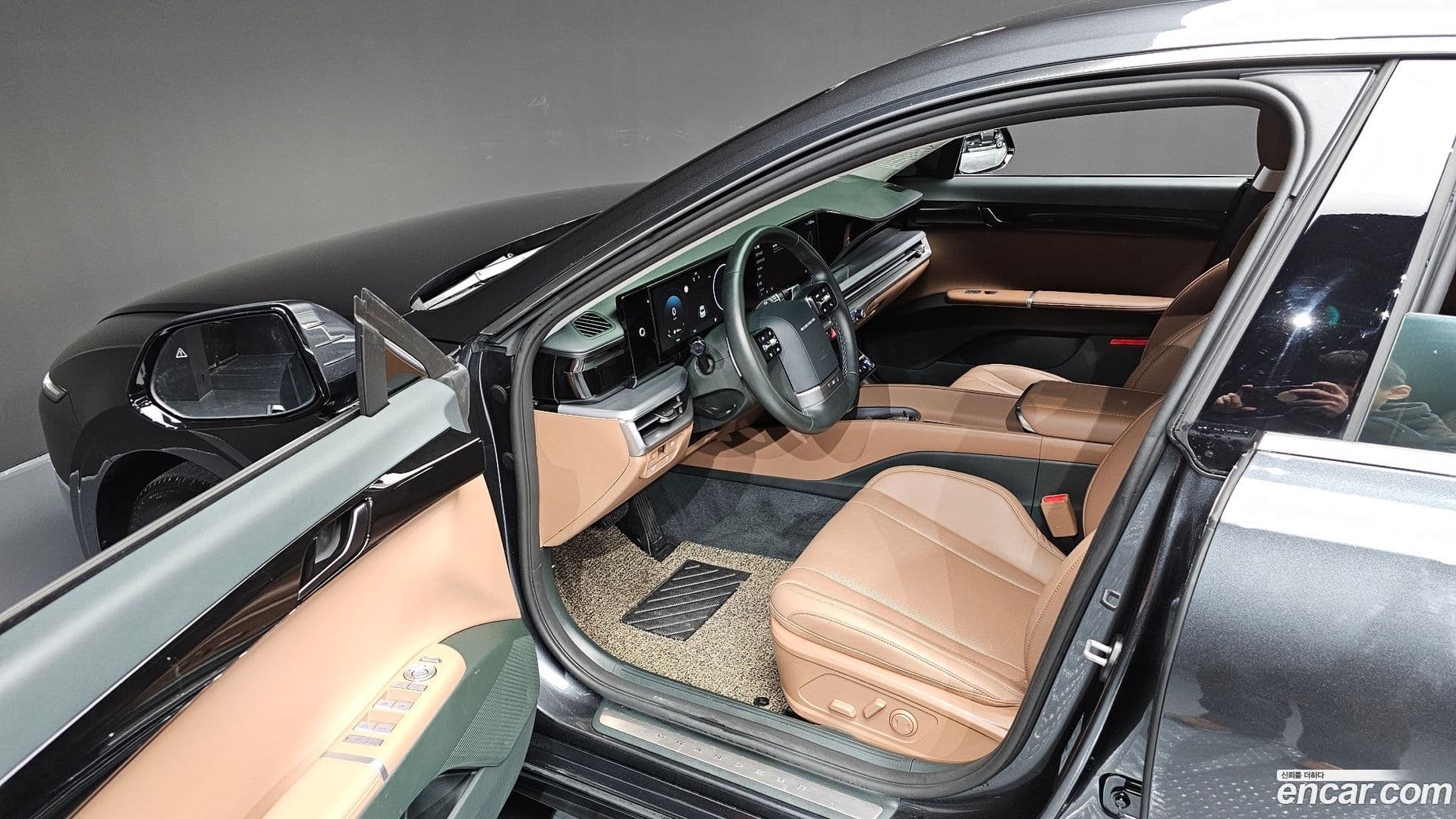 Main__Slider__Photo:Grandeur Hyundai 2024.7-9