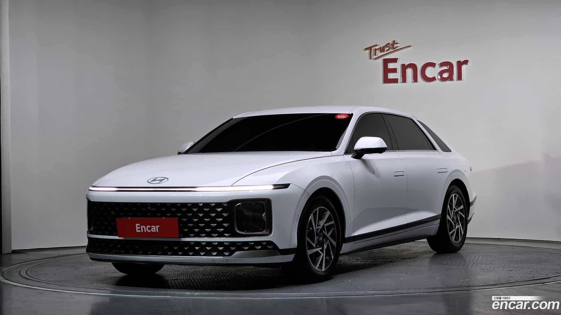 Grandeur Hyundai 2024.4-OUTER-001