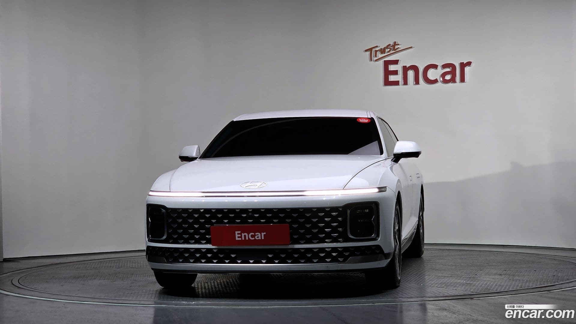 Main__Slider__Photo:Grandeur Hyundai 2024.4-2