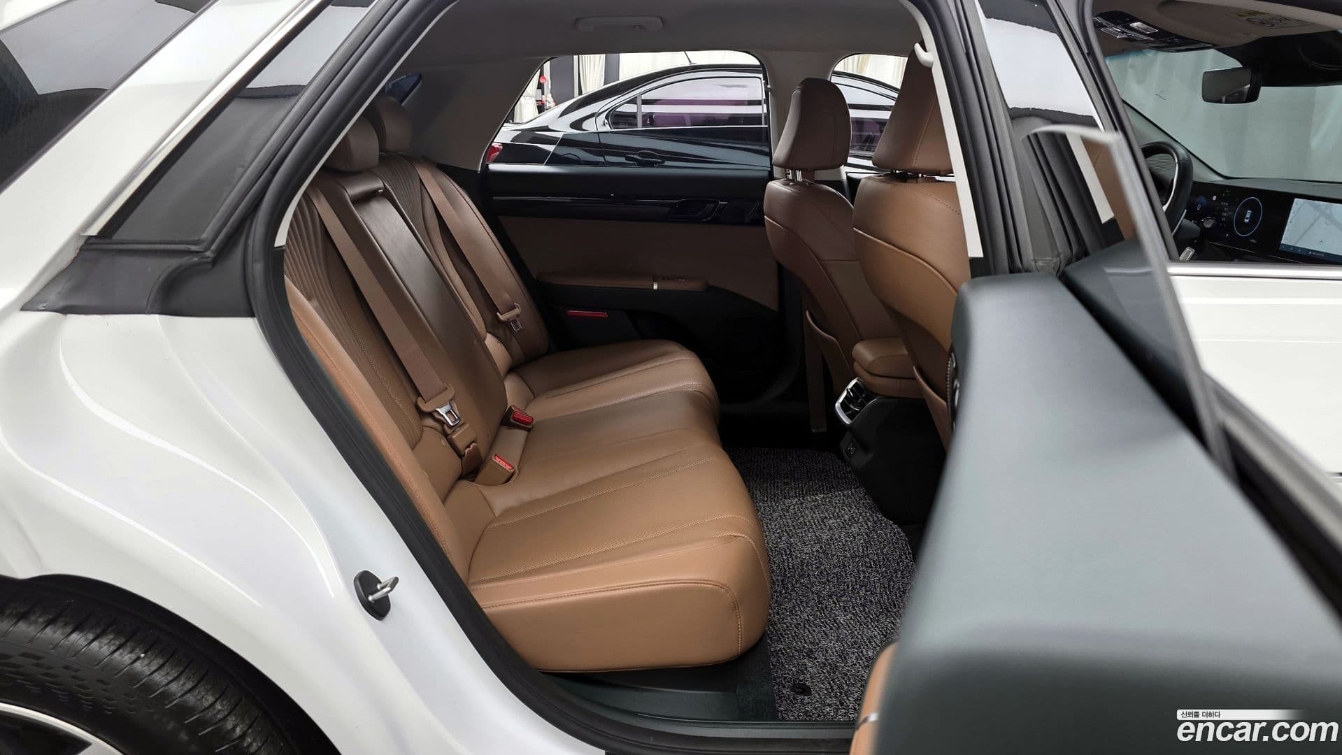 Main__Slider__Photo:Grandeur Hyundai 2024.4-11