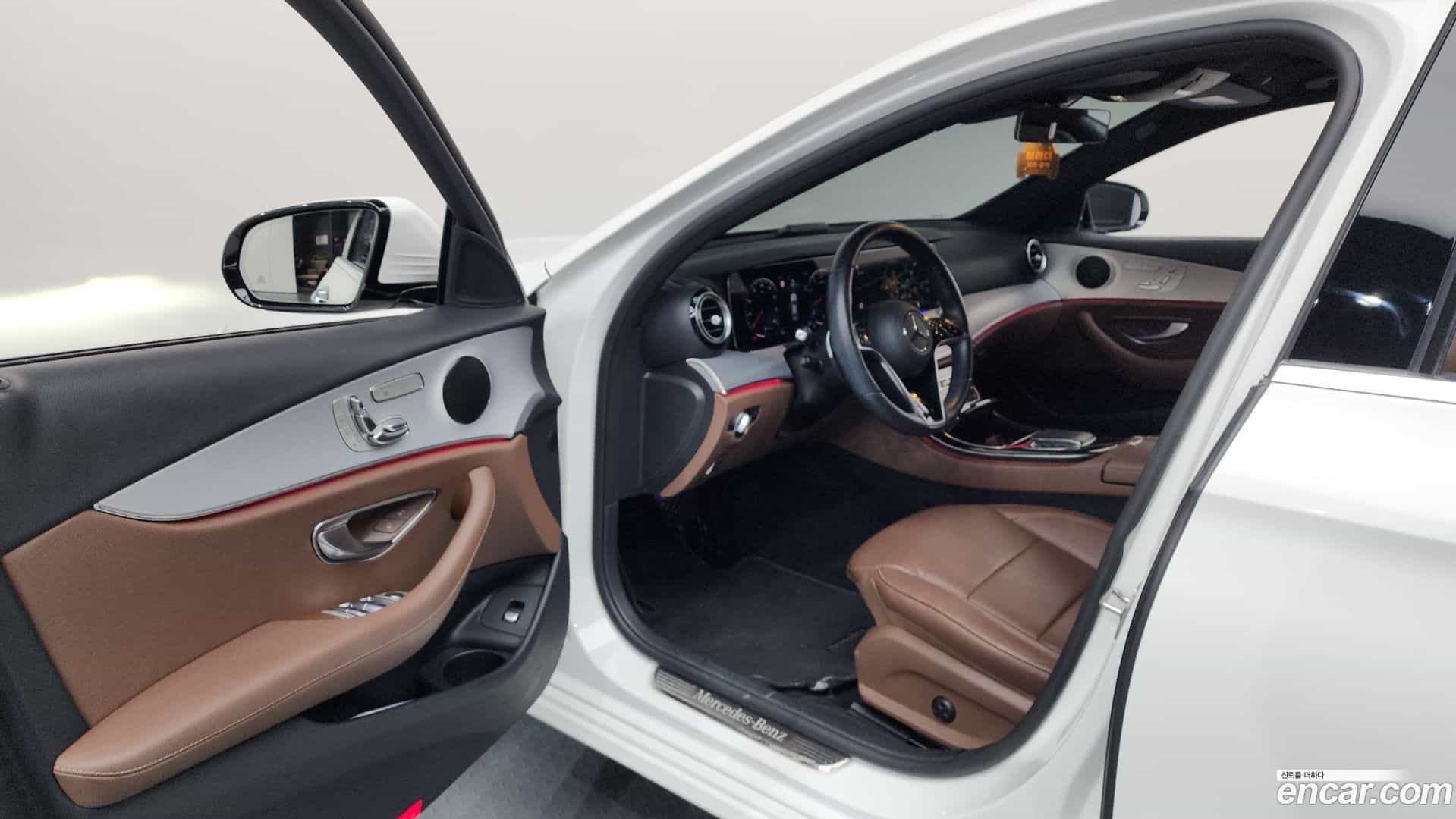 E-Class Mercedes-Benz 2021.5-INNER-010