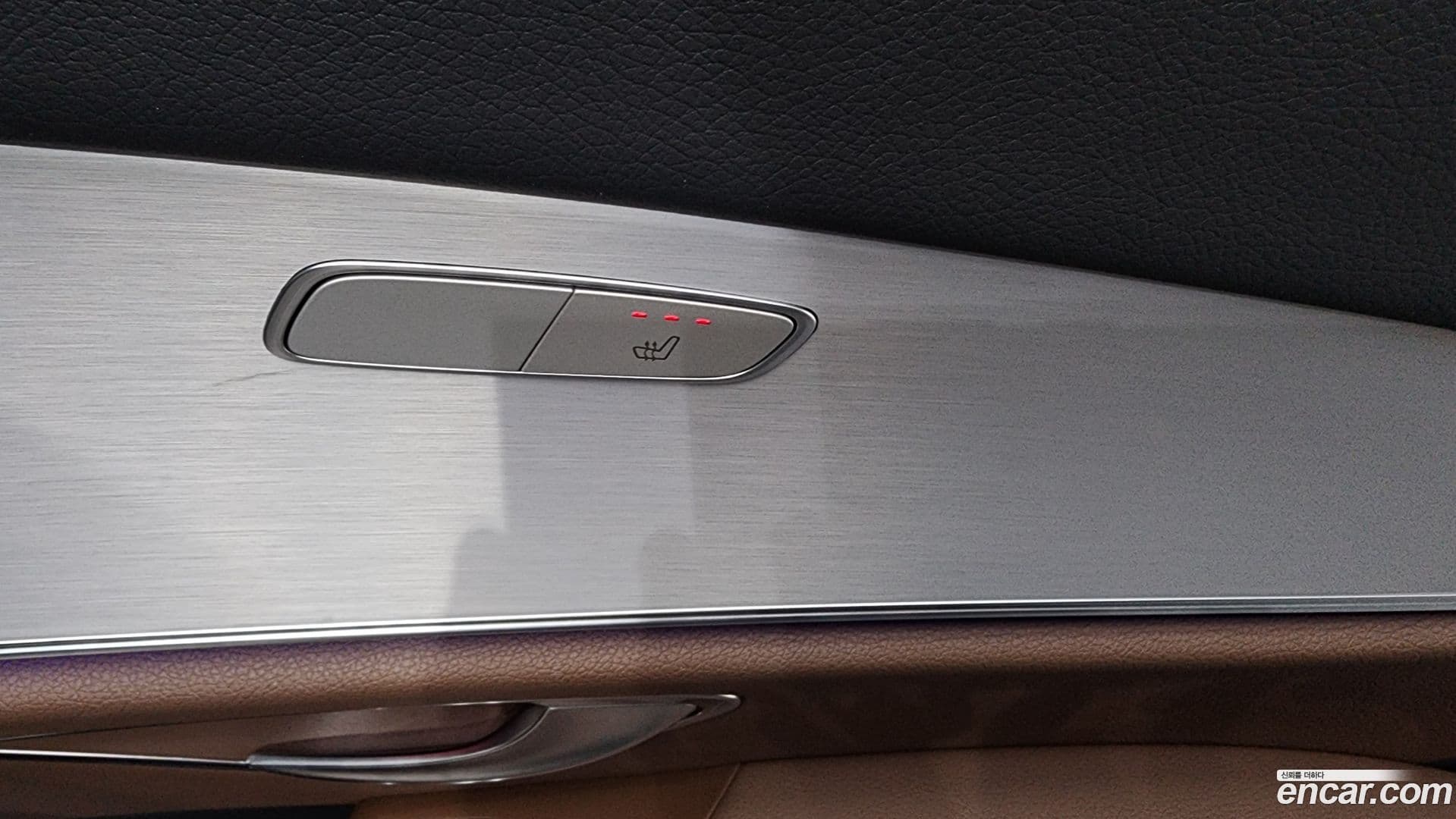 Main__Slider__Photo:E-Class Mercedes-Benz 2021.5-17