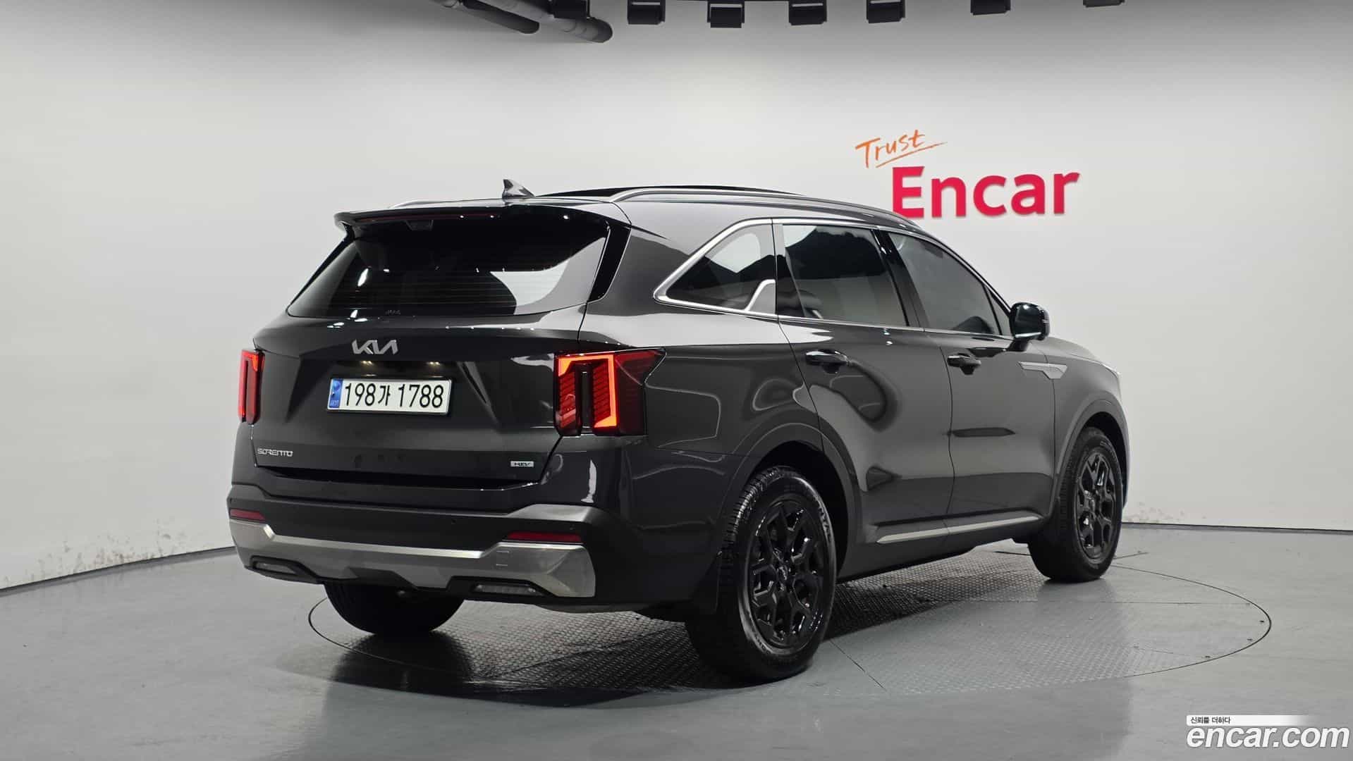Sorento Kia 2024.0-OUTER-002