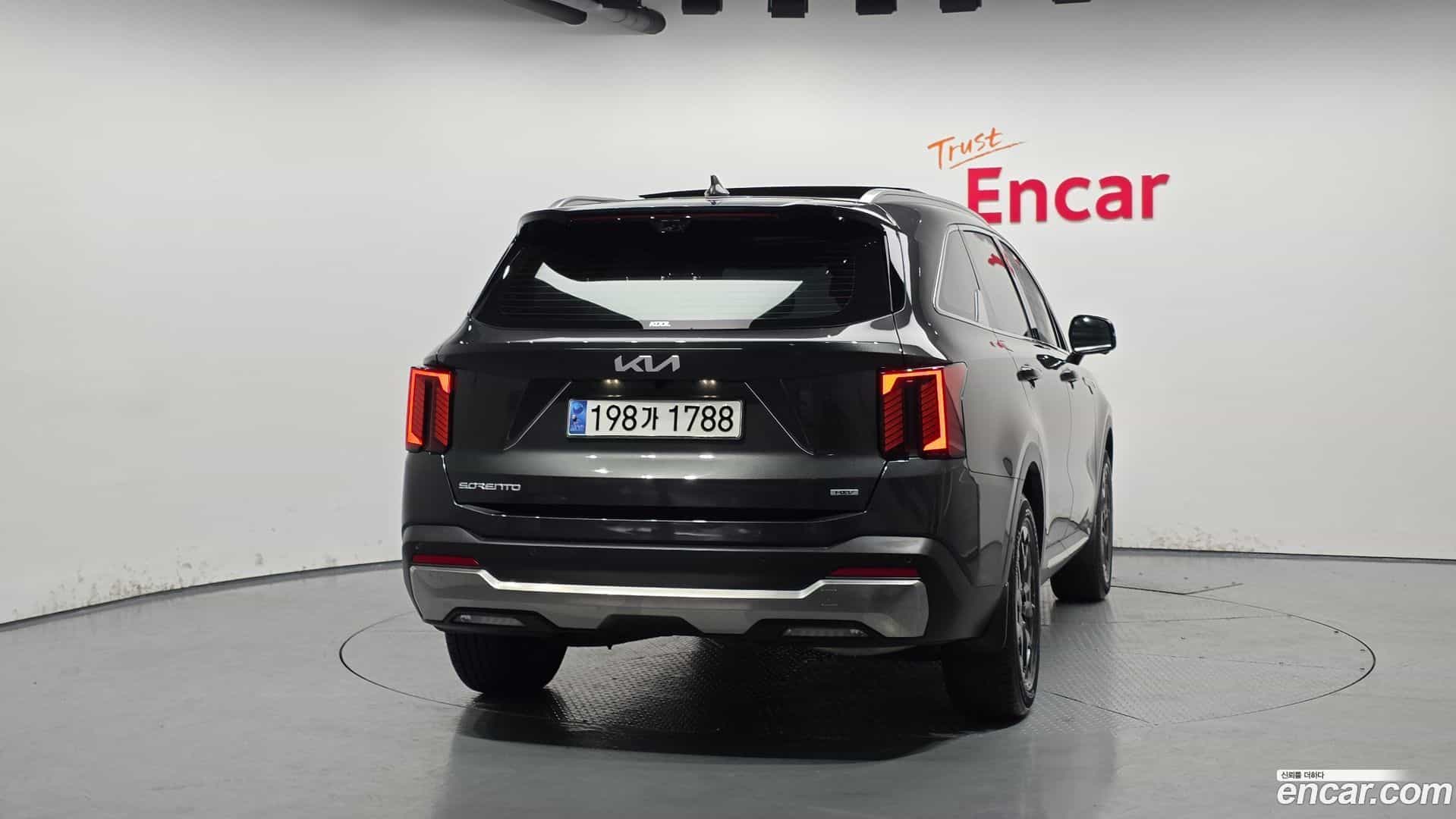 Sorento Kia 2024.0-OUTER-004