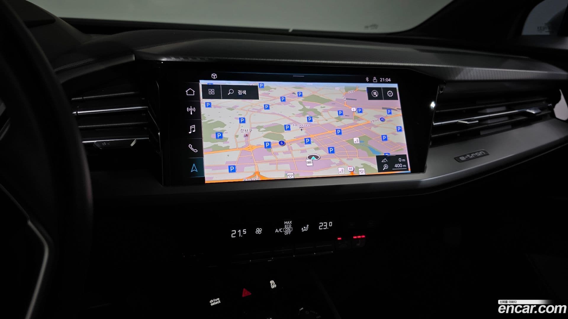 Main__Slider__Photo:Q4 e-tron Audi 2022.9-14