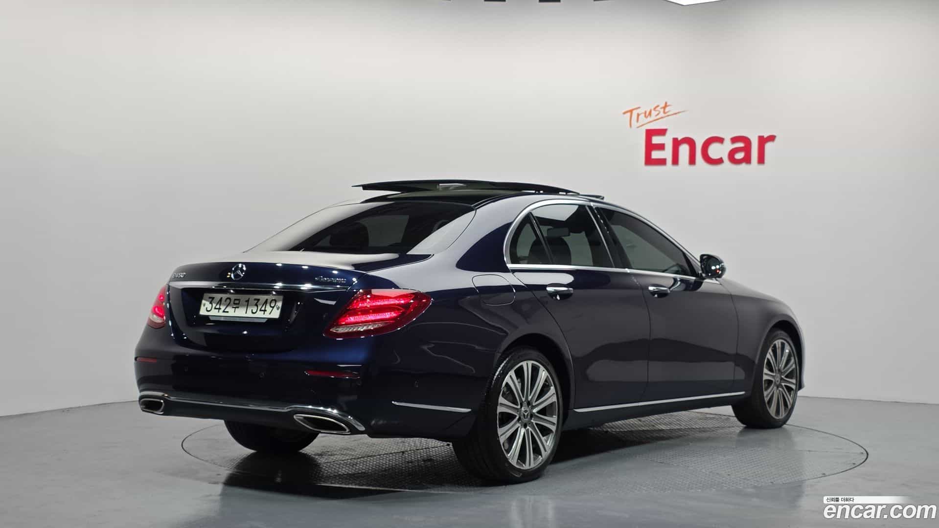 E-Class Mercedes-Benz 2019.8-OUTER-002