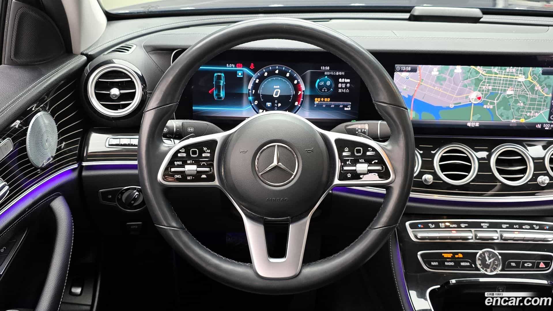 E-Class Mercedes-Benz 2019.8-OPTION-017
