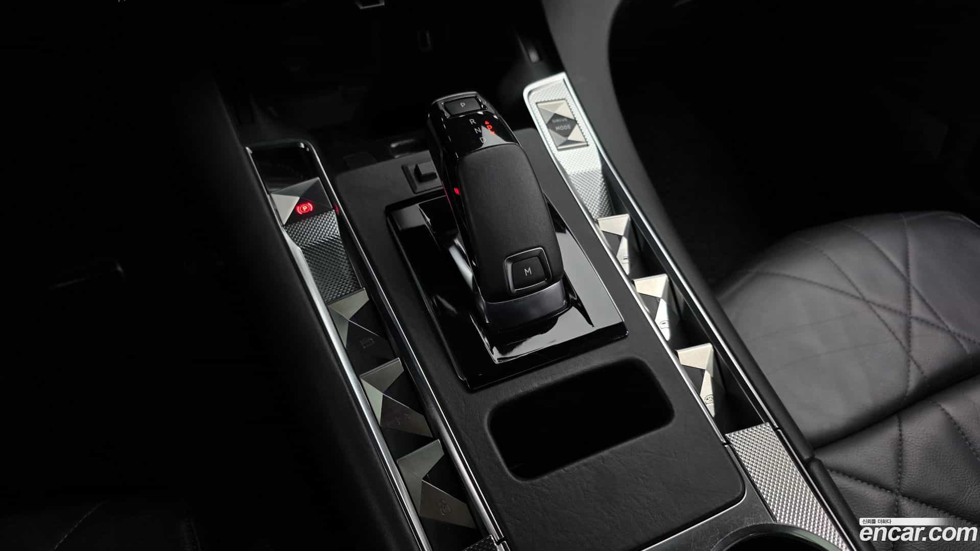 DS7 Citroen-DS 2019.11-INNER-009