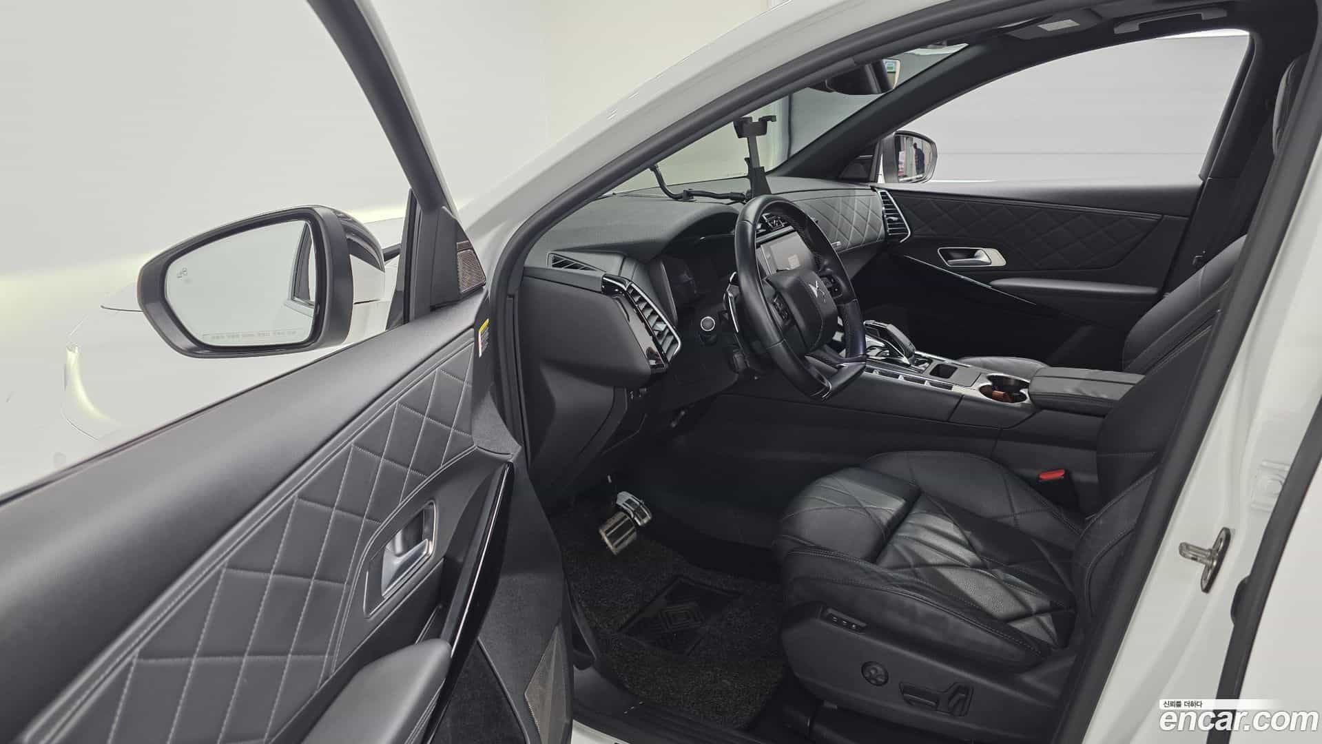 DS7 Citroen-DS 2019.11-OPTION-015