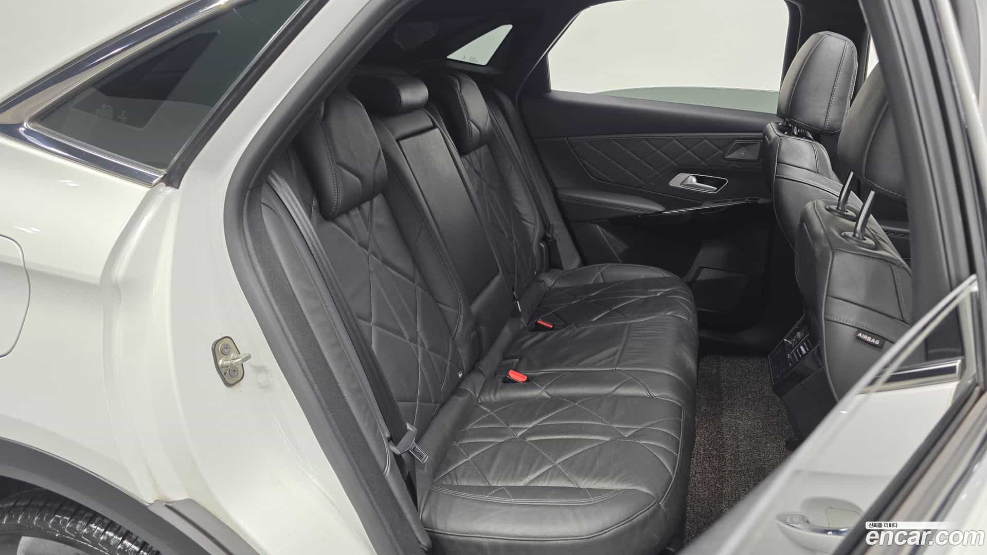 DS7 Citroen-DS 2019.11-OPTION-016