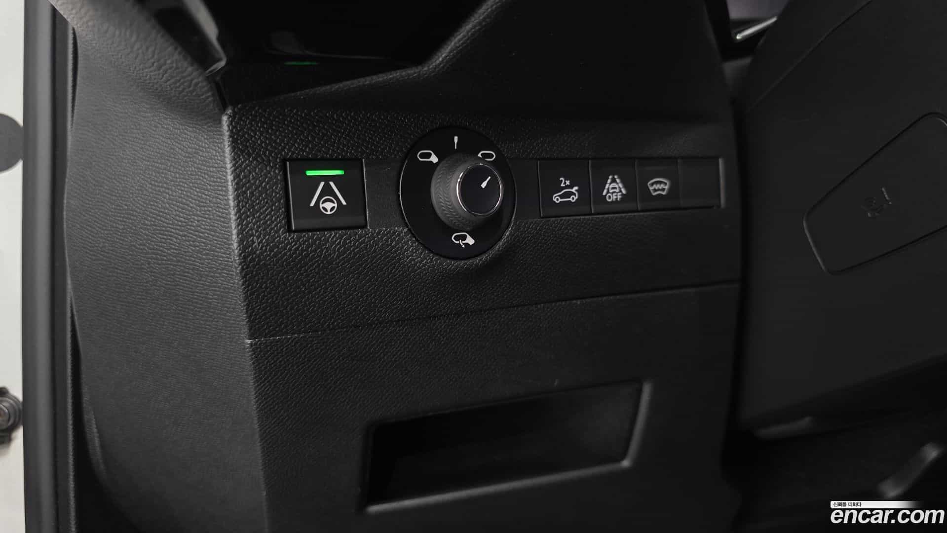 DS7 Citroen-DS 2019.11-OPTION-020