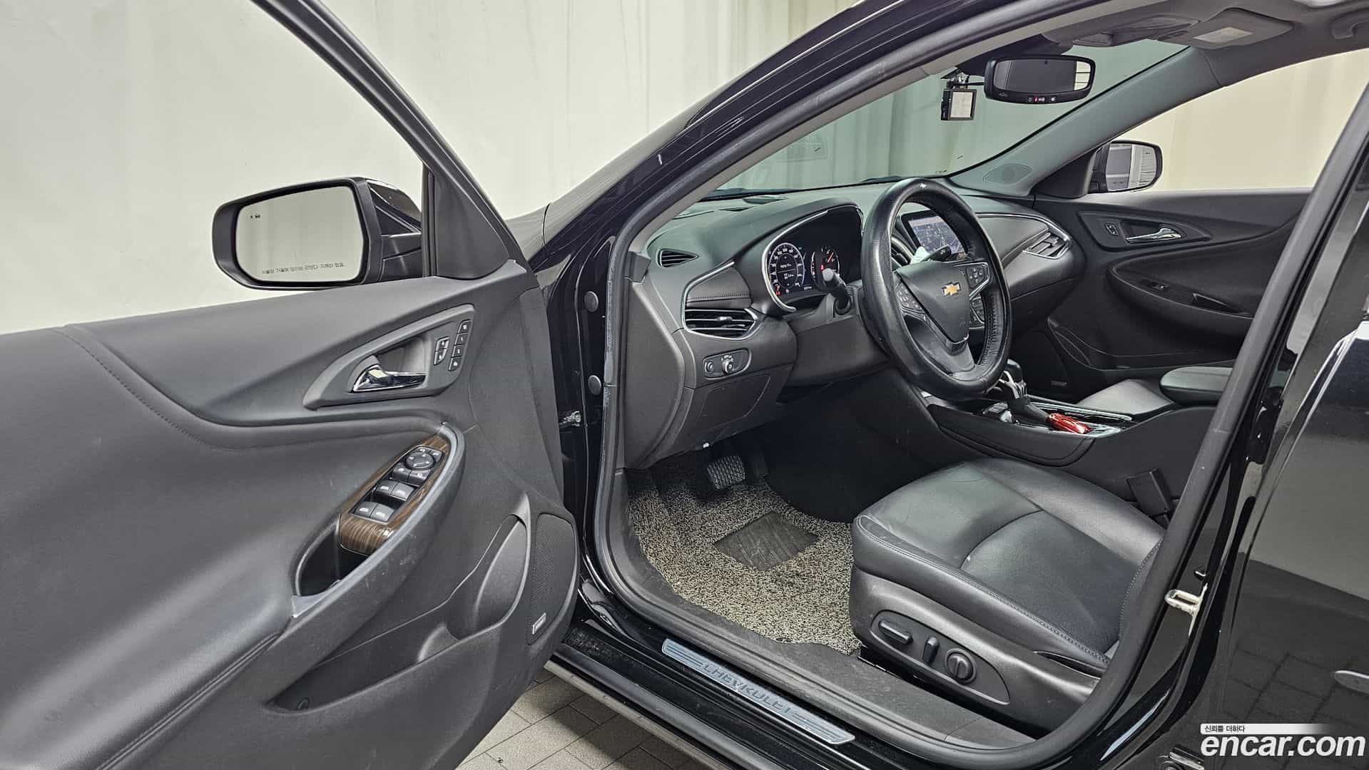 Malibu Chevrolet 2021.11-INNER-010