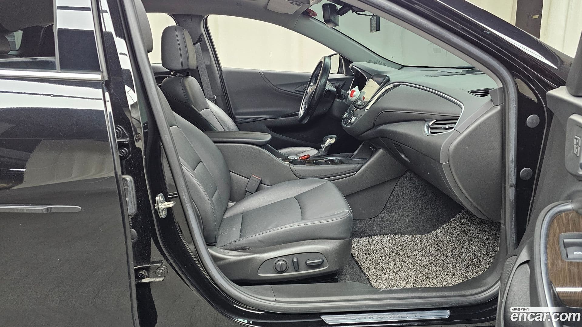 Main__Slider__Photo:Malibu Chevrolet 2021.11-10