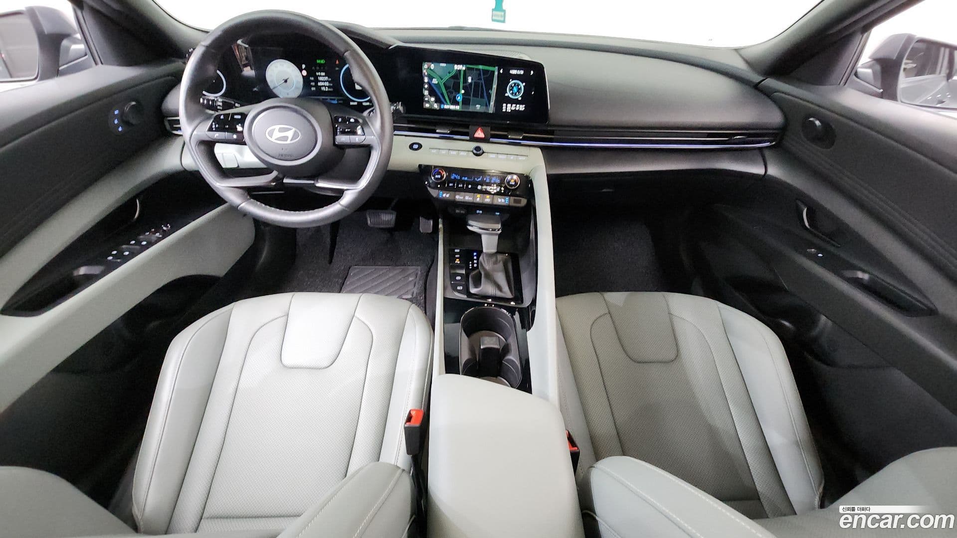 Main__Slider__Photo:AVANTE Hyundai 2023.9-6