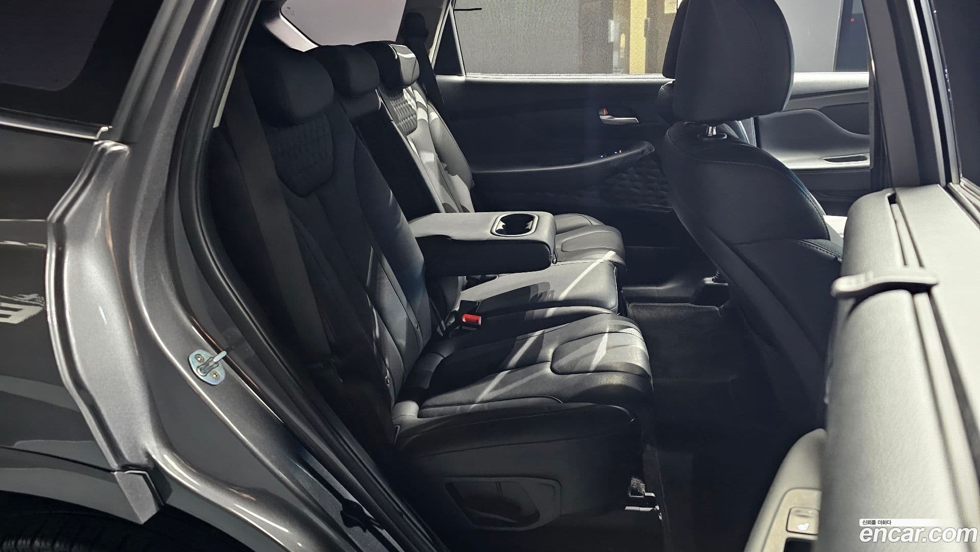 Main__Slider__Photo:Santafe Hyundai 2018.8-11