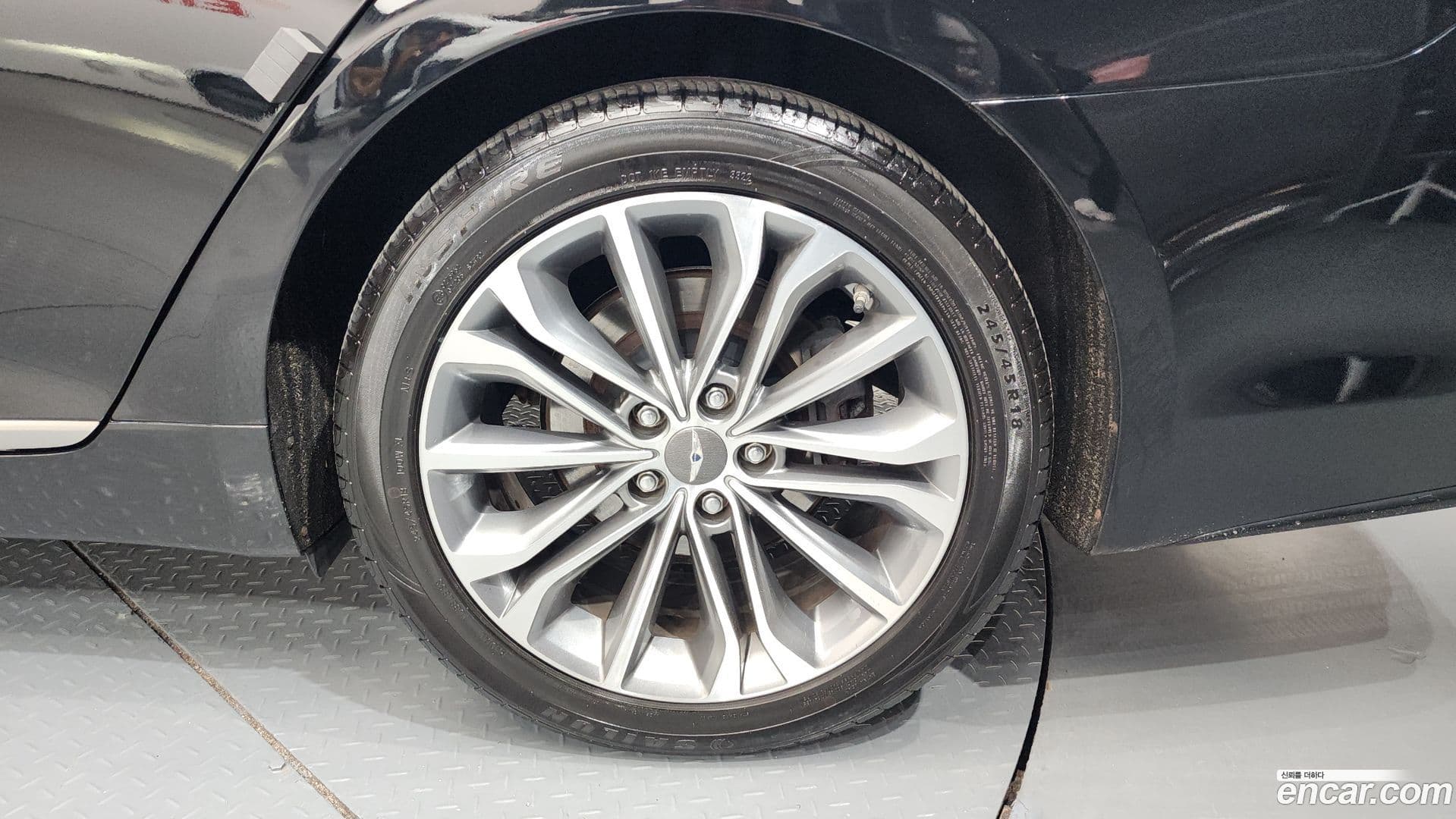 Main__Slider__Photo:Genesis Hyundai 2015.6-4