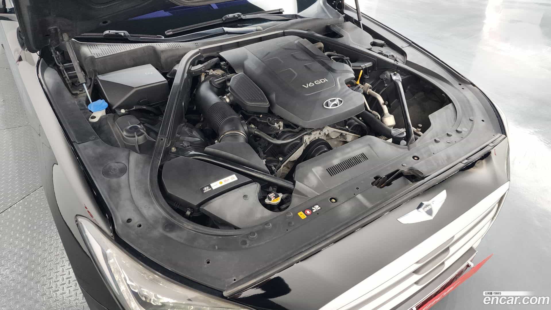 Genesis Hyundai 2015.6-INNER-006