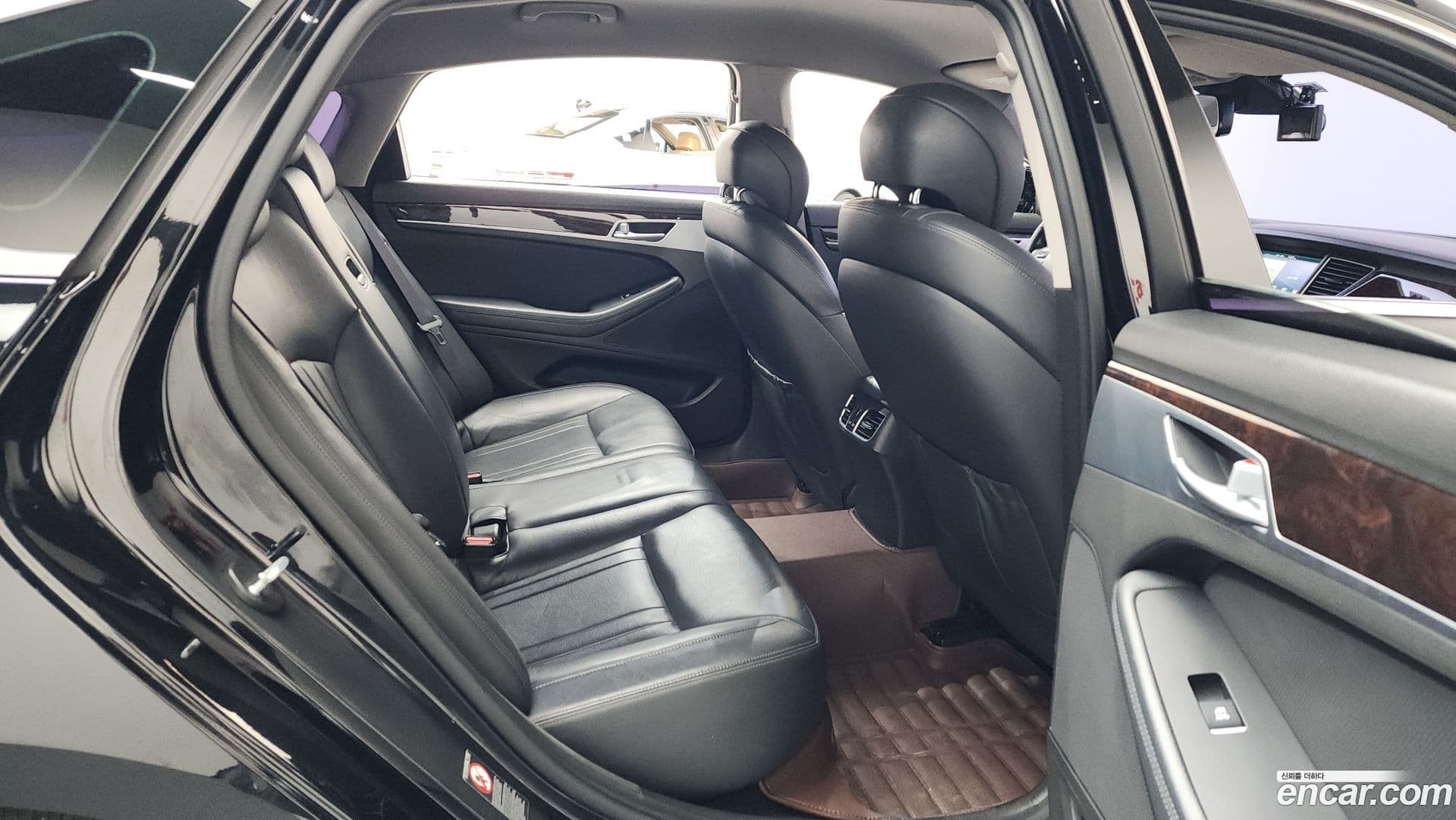 Main__Slider__Photo:Genesis Hyundai 2015.6-11