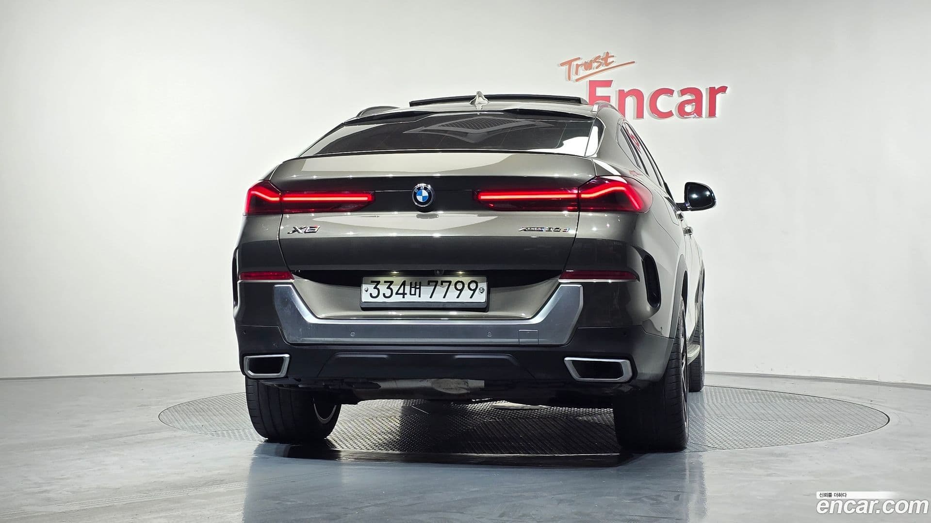 Main__Slider__Photo:X6 BMW 2020.0-3