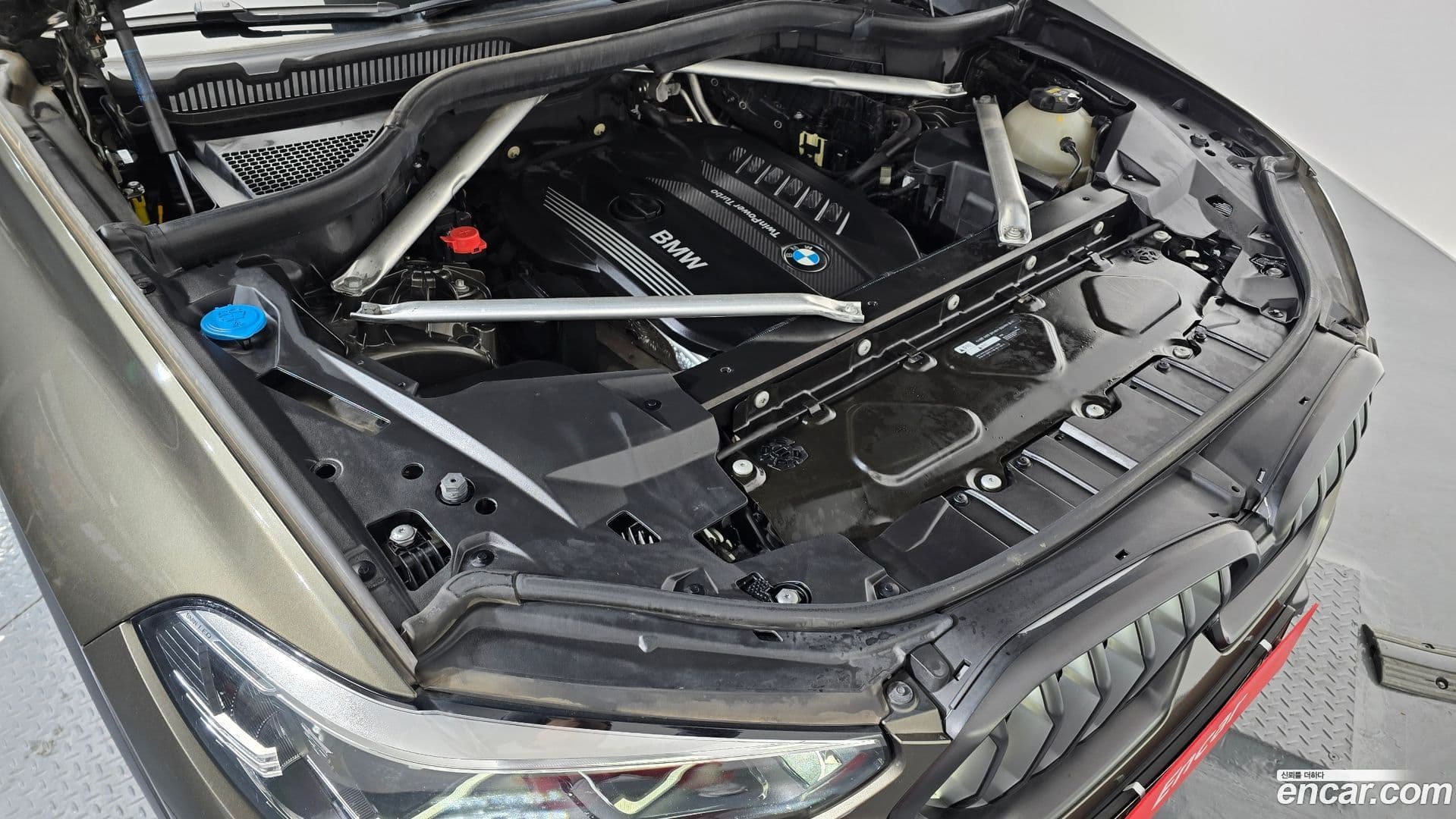 Main__Slider__Photo:X6 BMW 2020.0-5