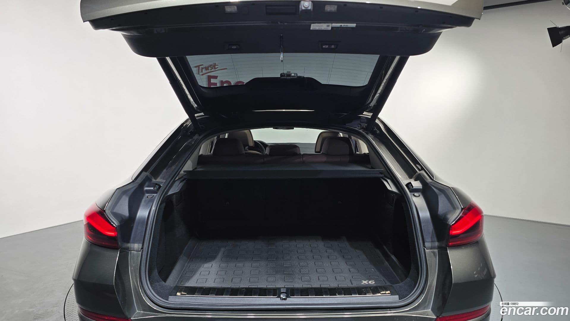 Main__Slider__Photo:X6 BMW 2020.0-19