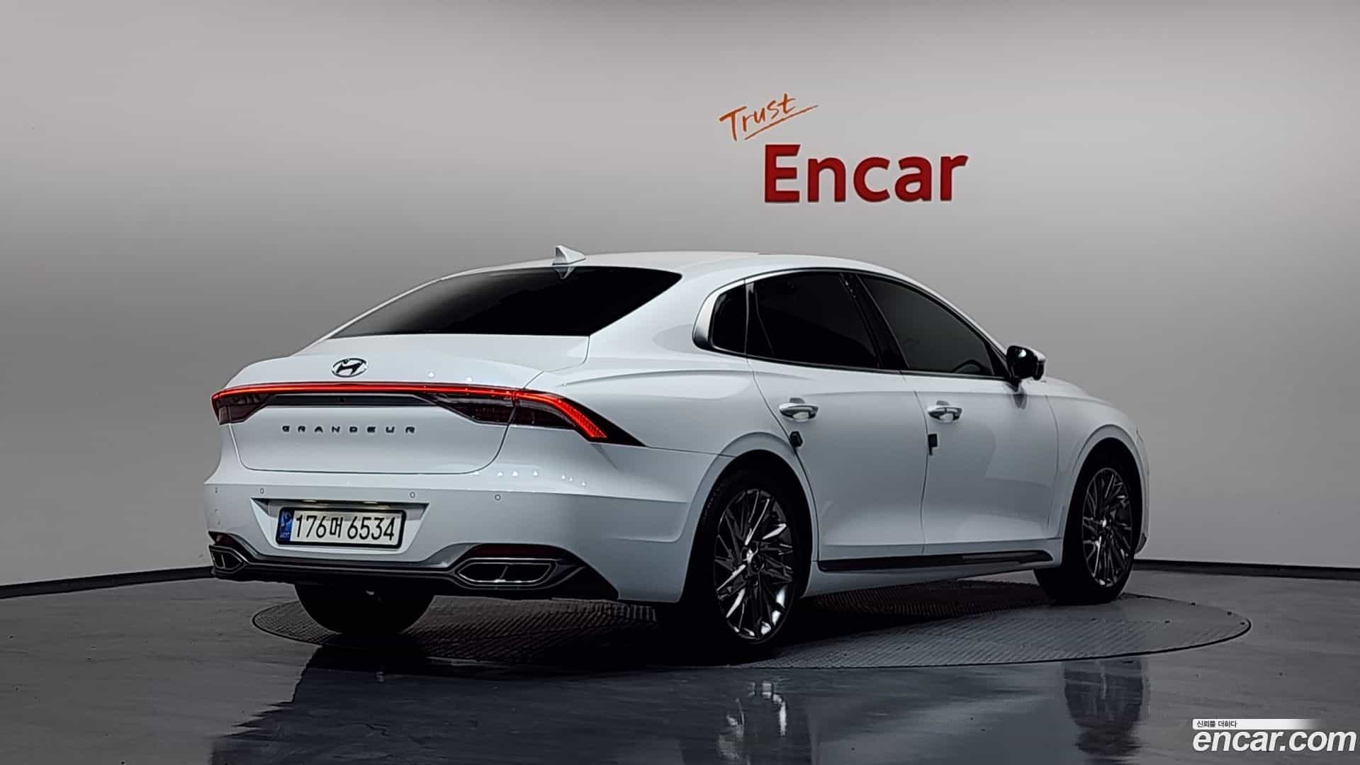 Grandeur Hyundai 2021.11-OUTER-002